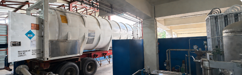 High-Pressure Helium Gas Filling